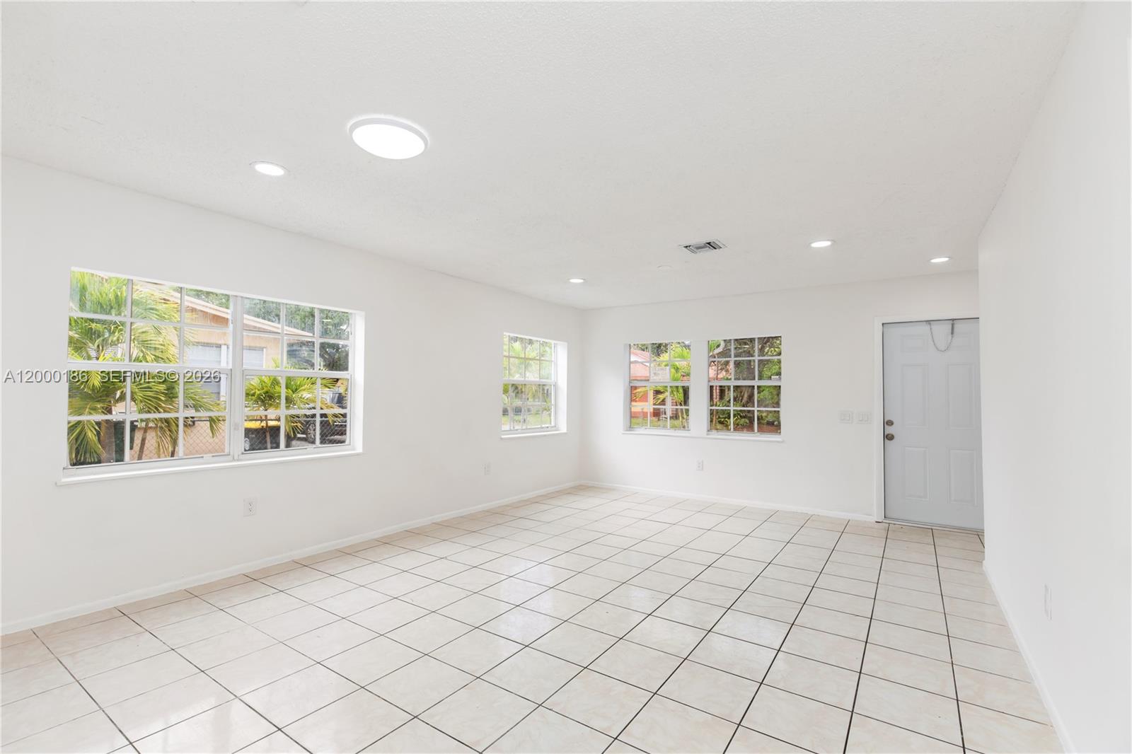 DANIA HEIGHTS EXT - Residential