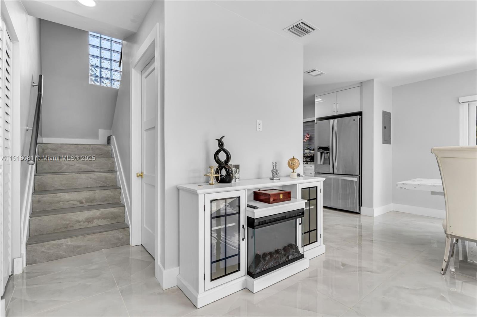 AMERICAN HOMES 2ND ADDN - Residential