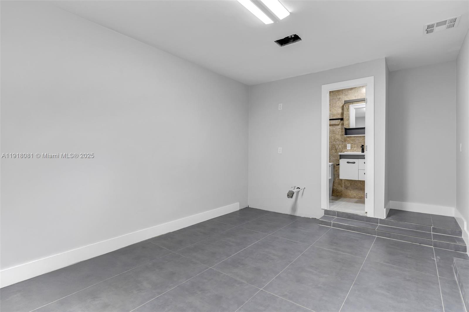 AMERICAN HOMES 2ND ADDN - Residential