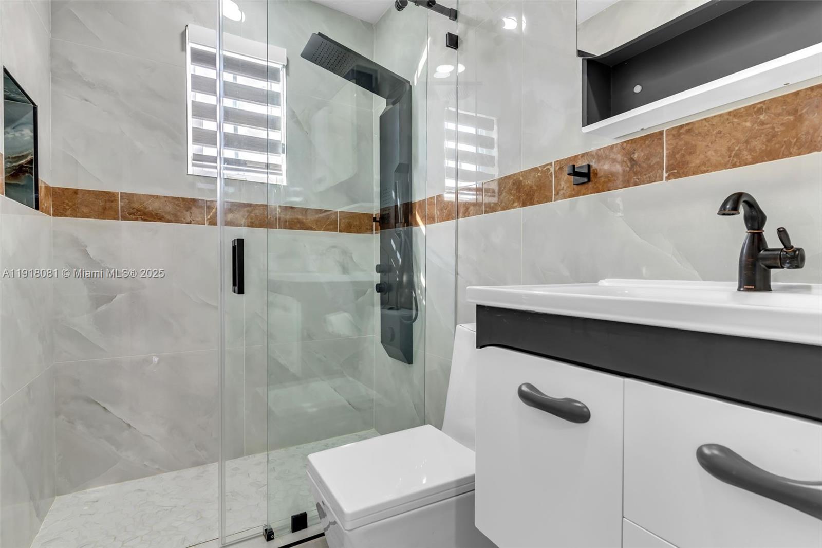 AMERICAN HOMES 2ND ADDN - Residential