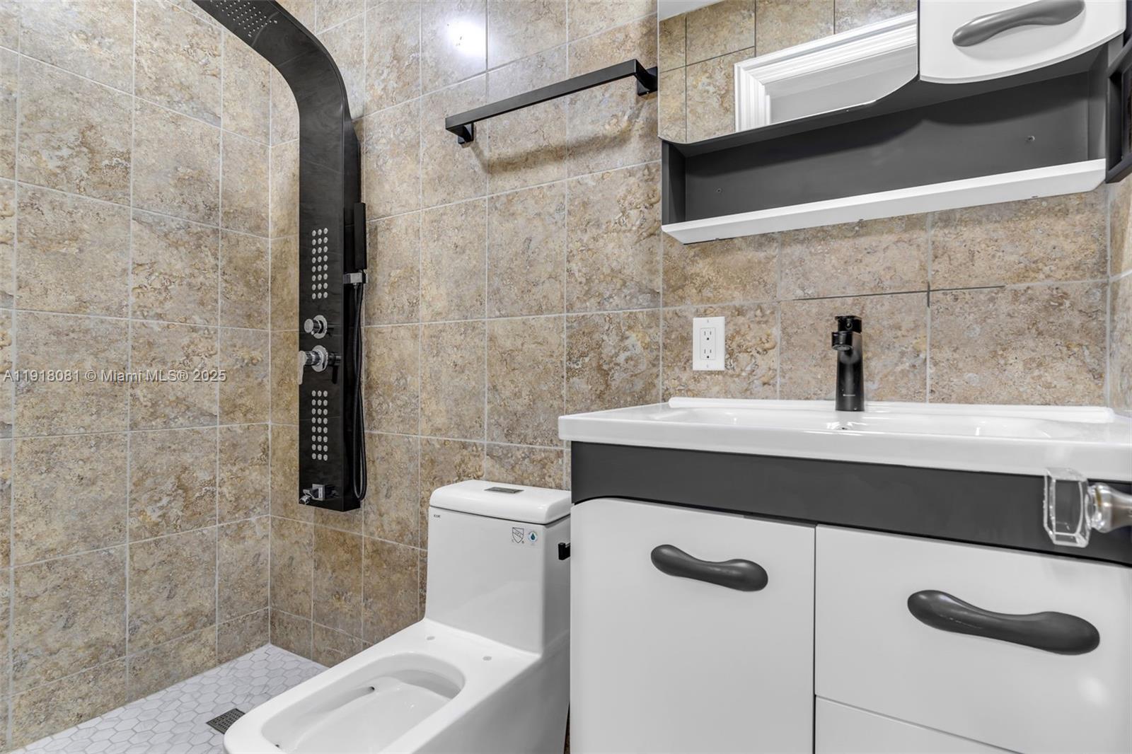 AMERICAN HOMES 2ND ADDN - Residential