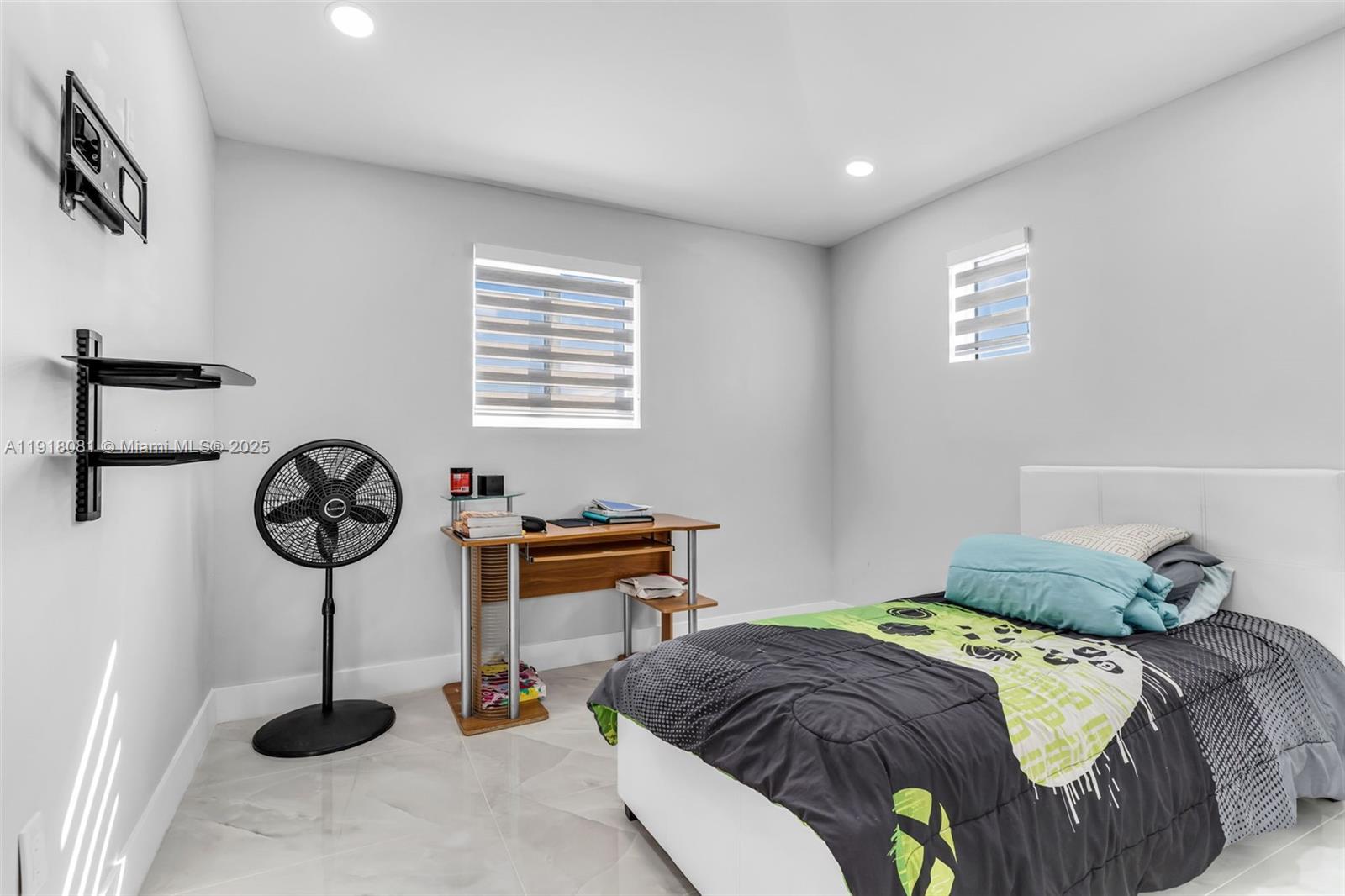 AMERICAN HOMES 2ND ADDN - Residential