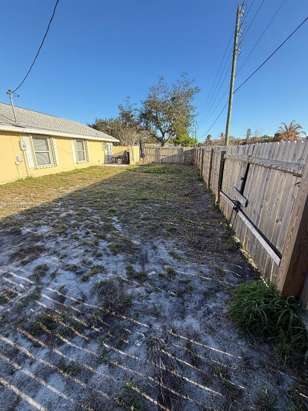 Photo of 530 20th Pl SW, Vero Beach, FL 32962 (MLS # A11976910)