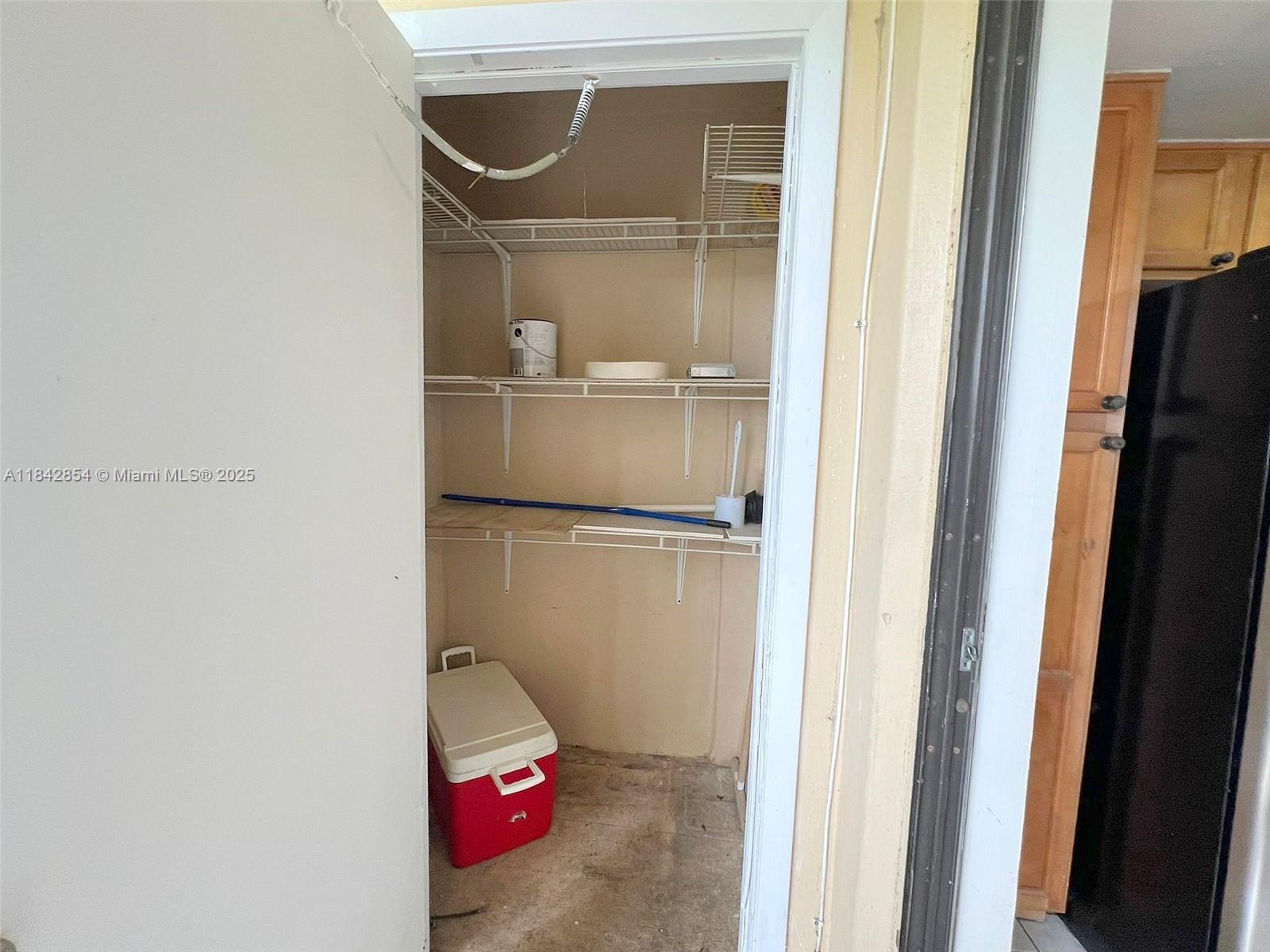 HORIZONS WEST CONDO #2 - Residential