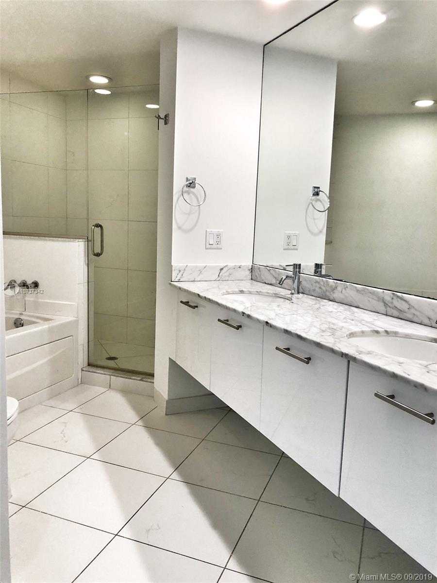 500 BRICKELL WEST CONDO - Residential