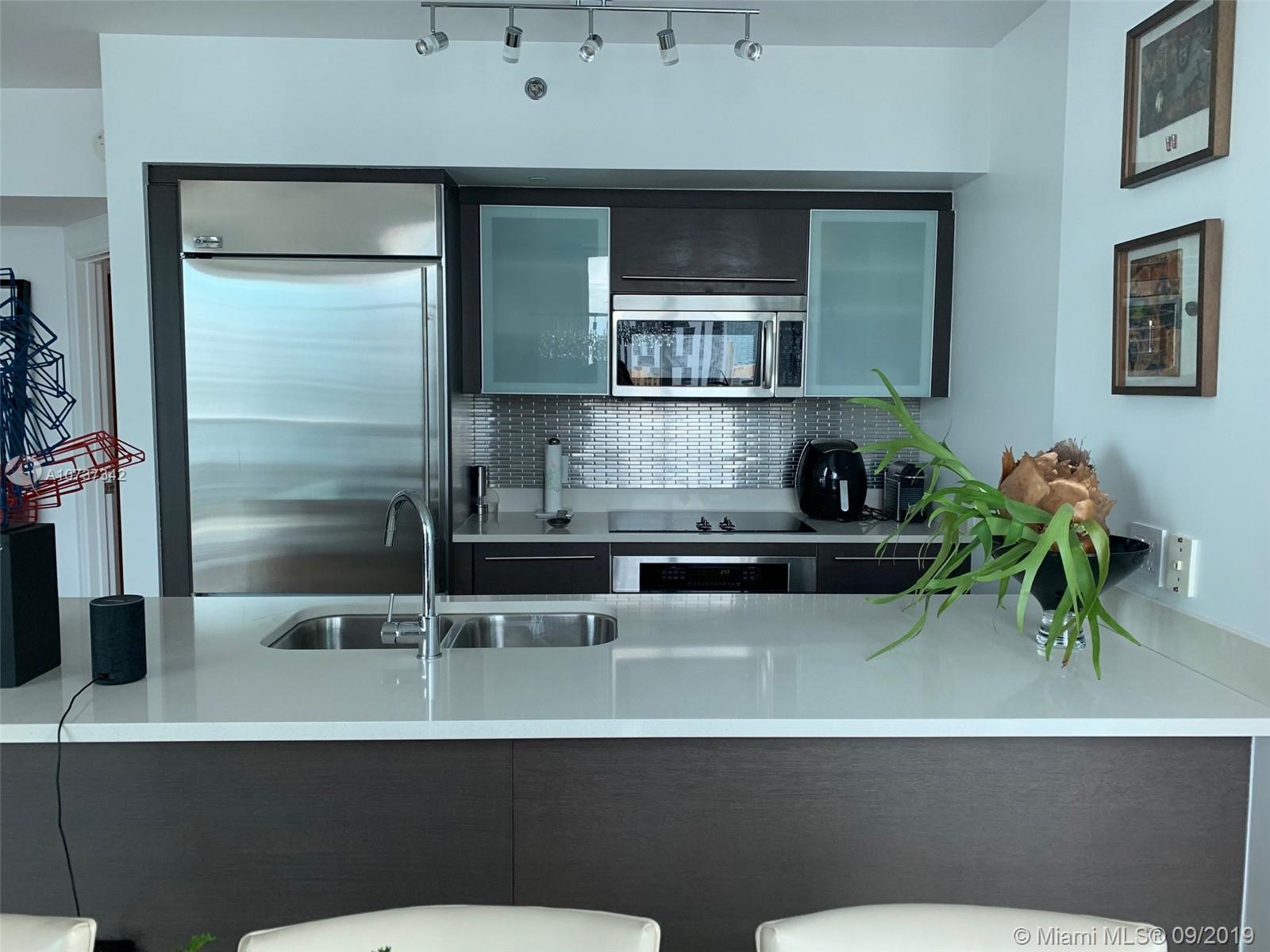 500 BRICKELL WEST CONDO - Residential