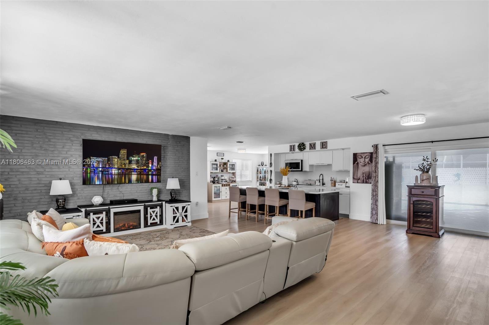 7311 Biltmore Blvd