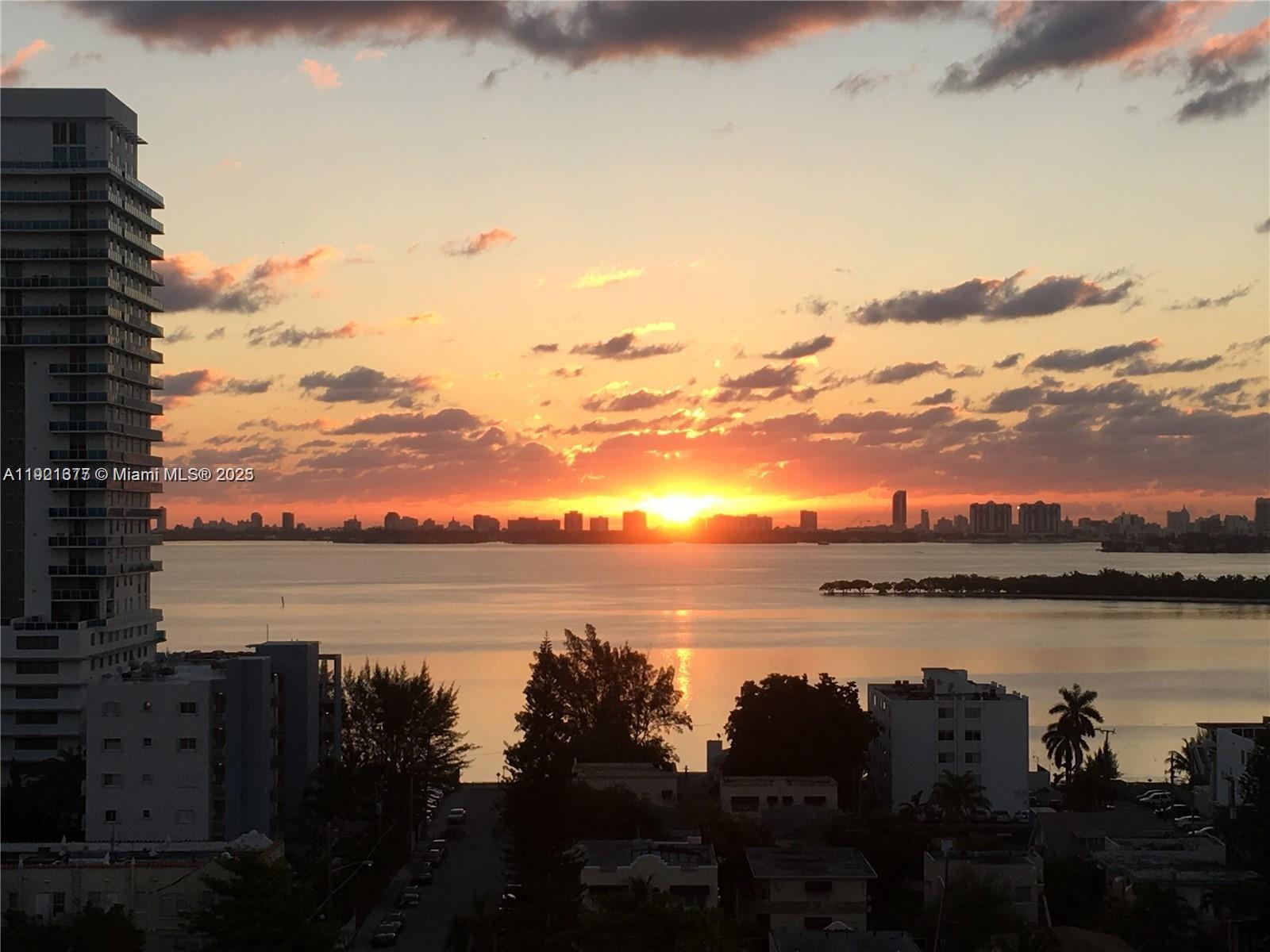 CITY 24 CONDO - Residential Lease