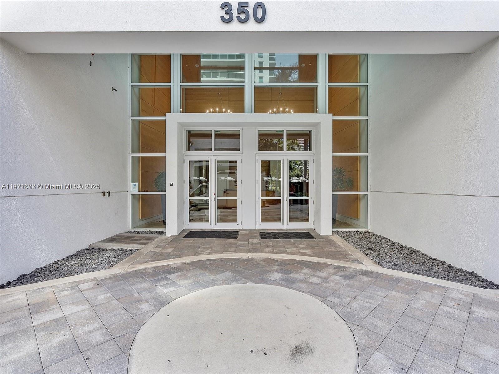 CITY 24 CONDO - Residential Lease