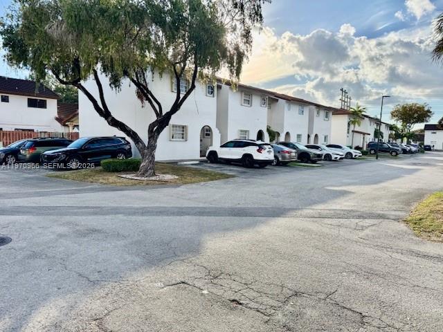 LAMBIANCE TOWNHOMES KENDA - Residential