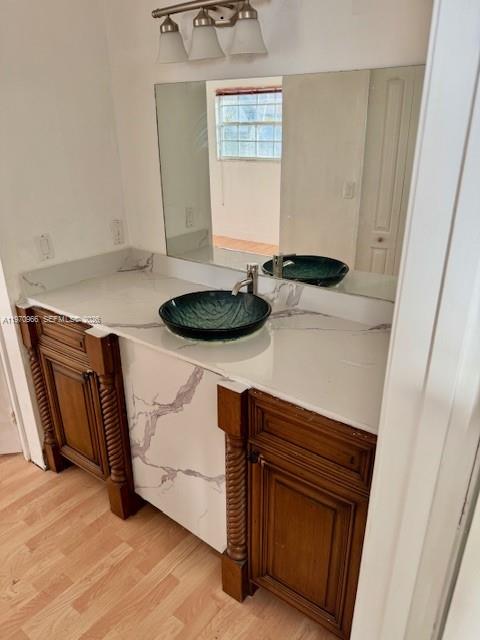 LAMBIANCE TOWNHOMES KENDA - Residential