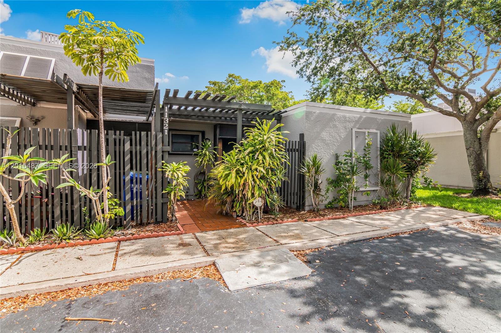 EVERGLADES SUGAR & LAND - Residential