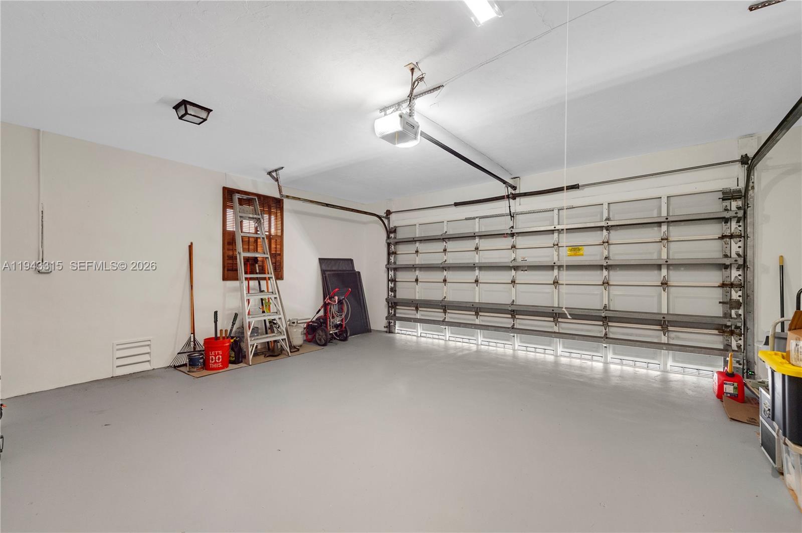 MARCANO ESTATES - Residential