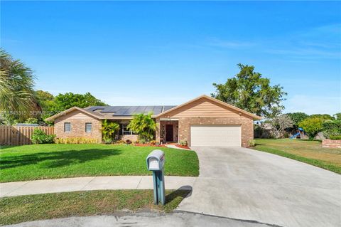 Photo of 1191 NW 77th Ave, Plantation, FL 33322 (MLS # A11943315)