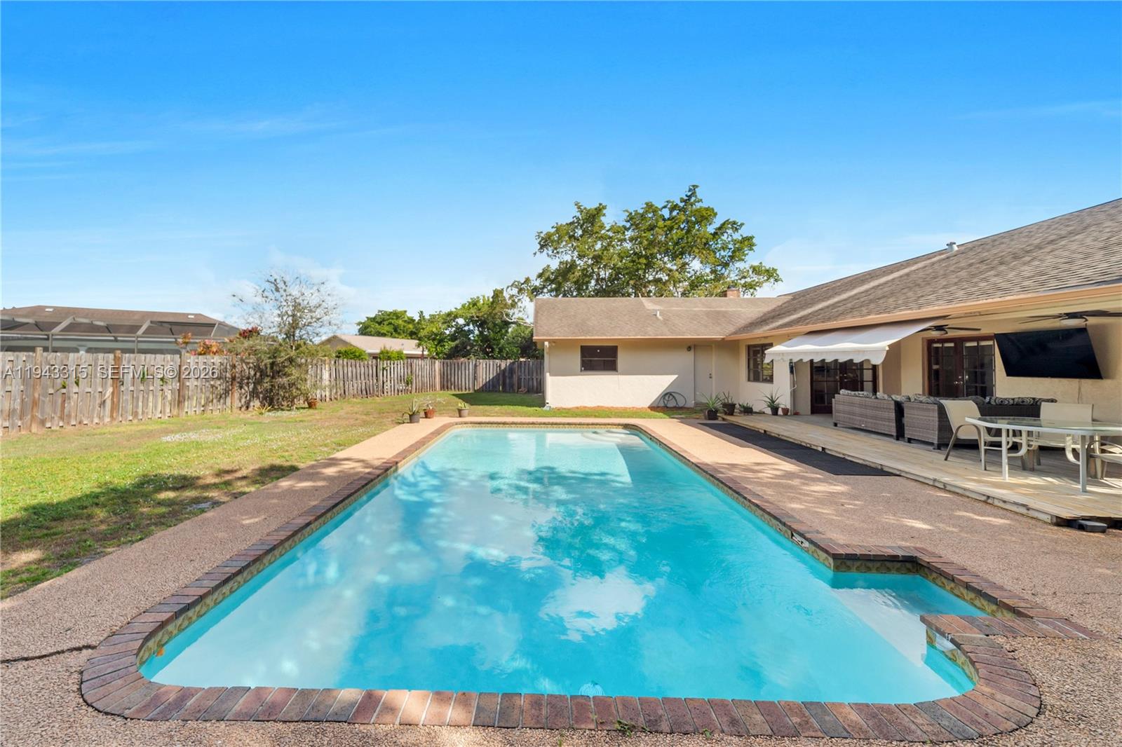 MARCANO ESTATES - Residential