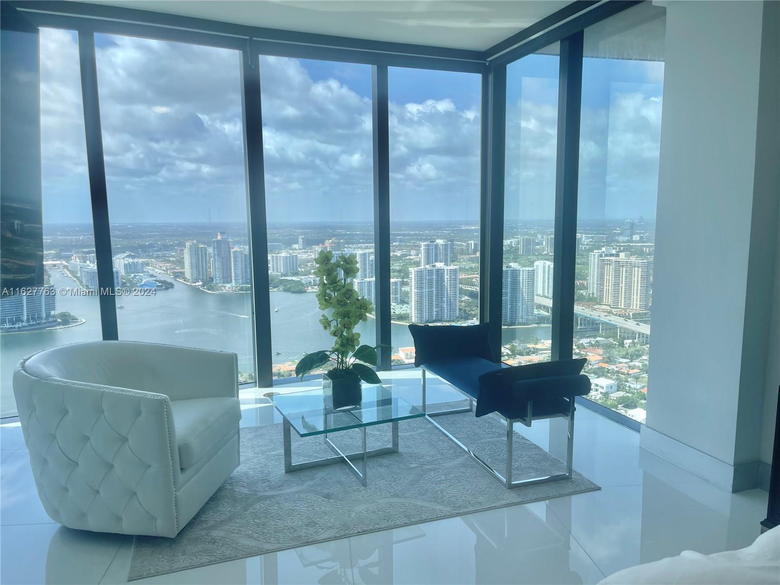18555 Collins avenue - Residential