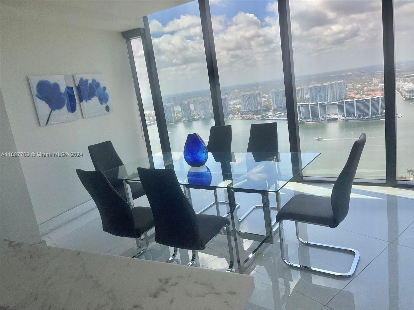18555 Collins avenue - Residential