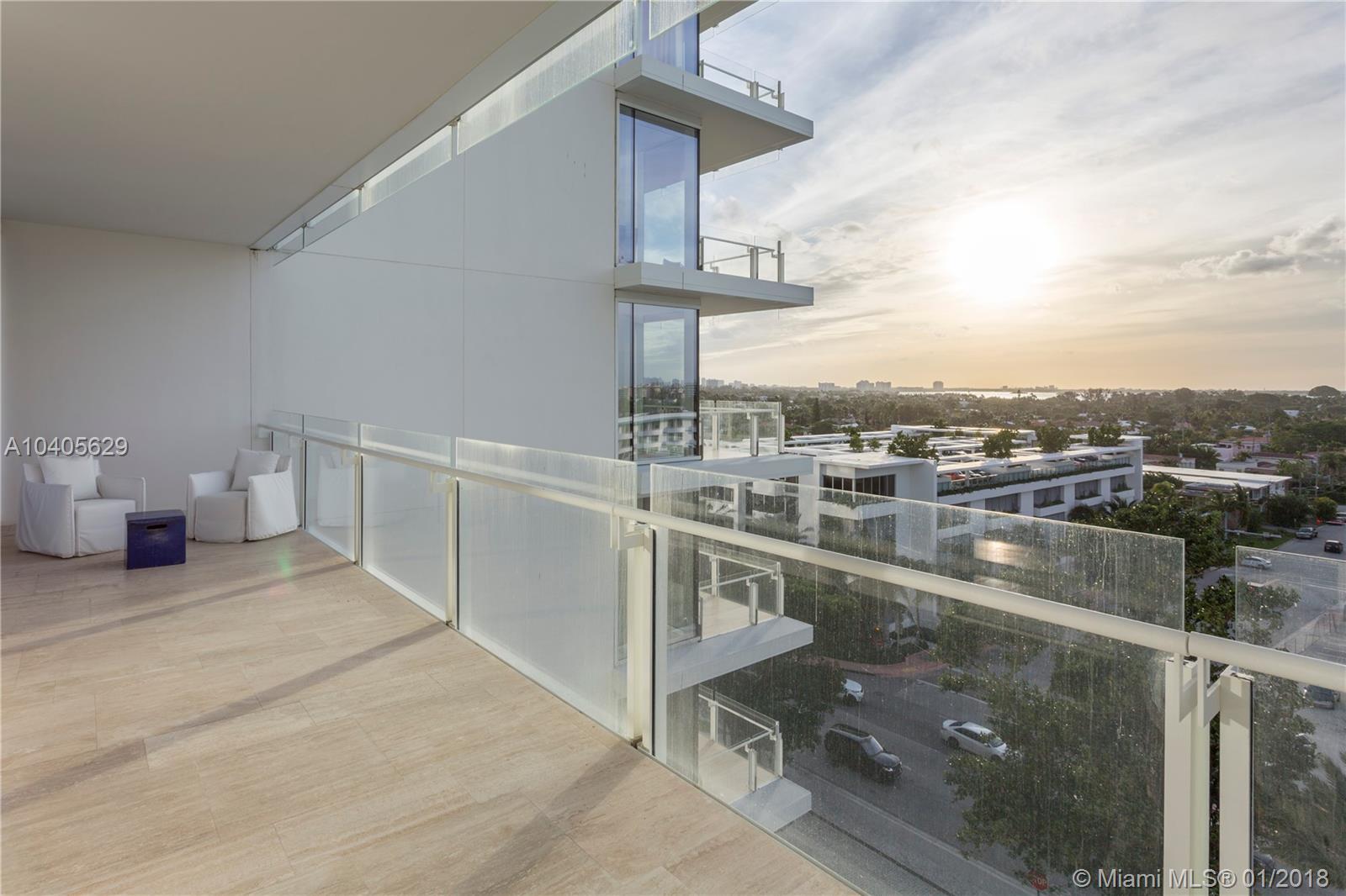 SURF CLUB CONDO - Residential