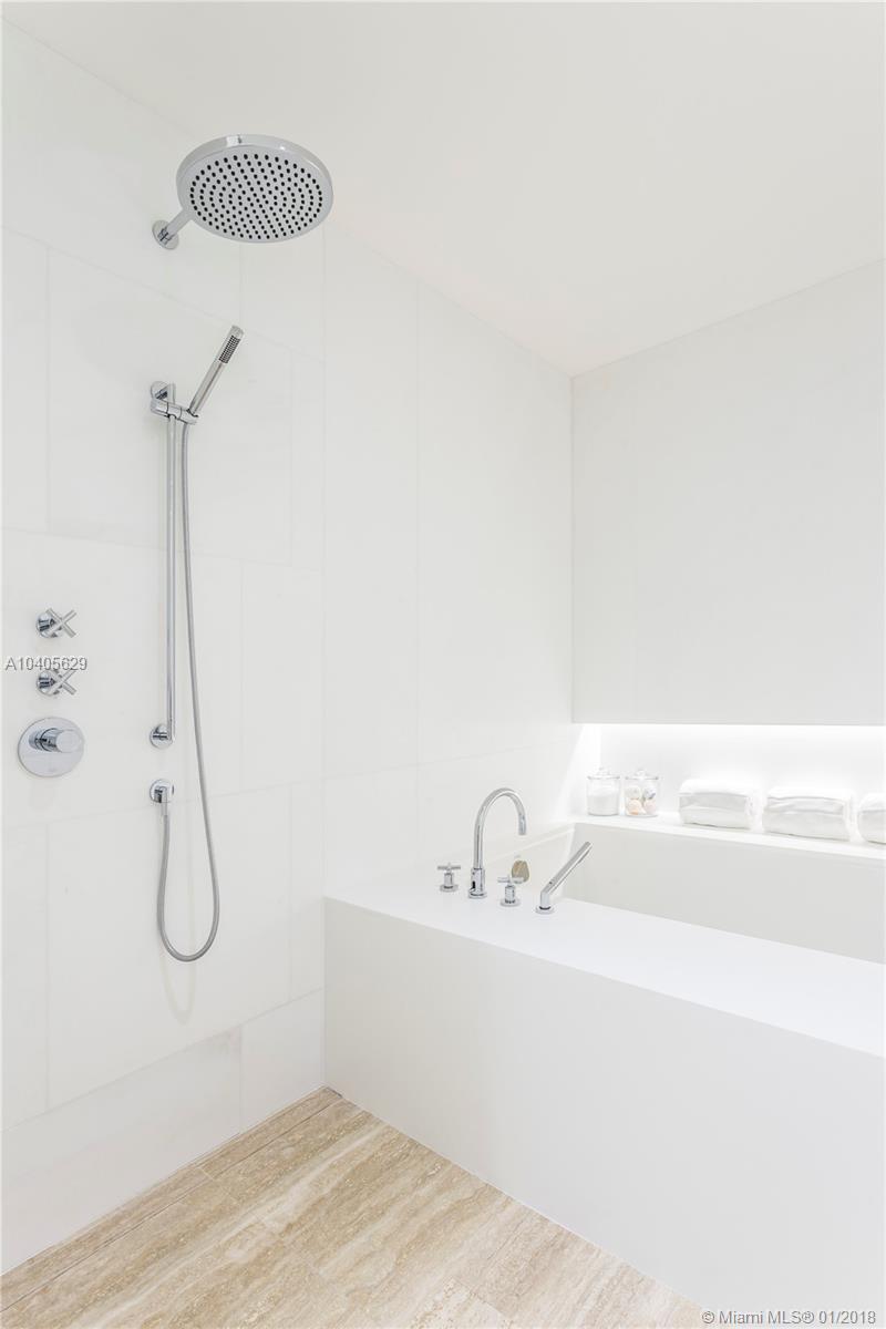 SURF CLUB CONDO - Residential