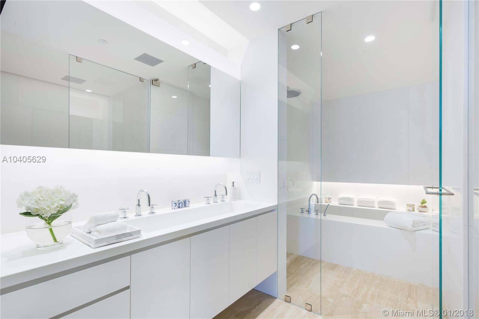 SURF CLUB CONDO - Residential