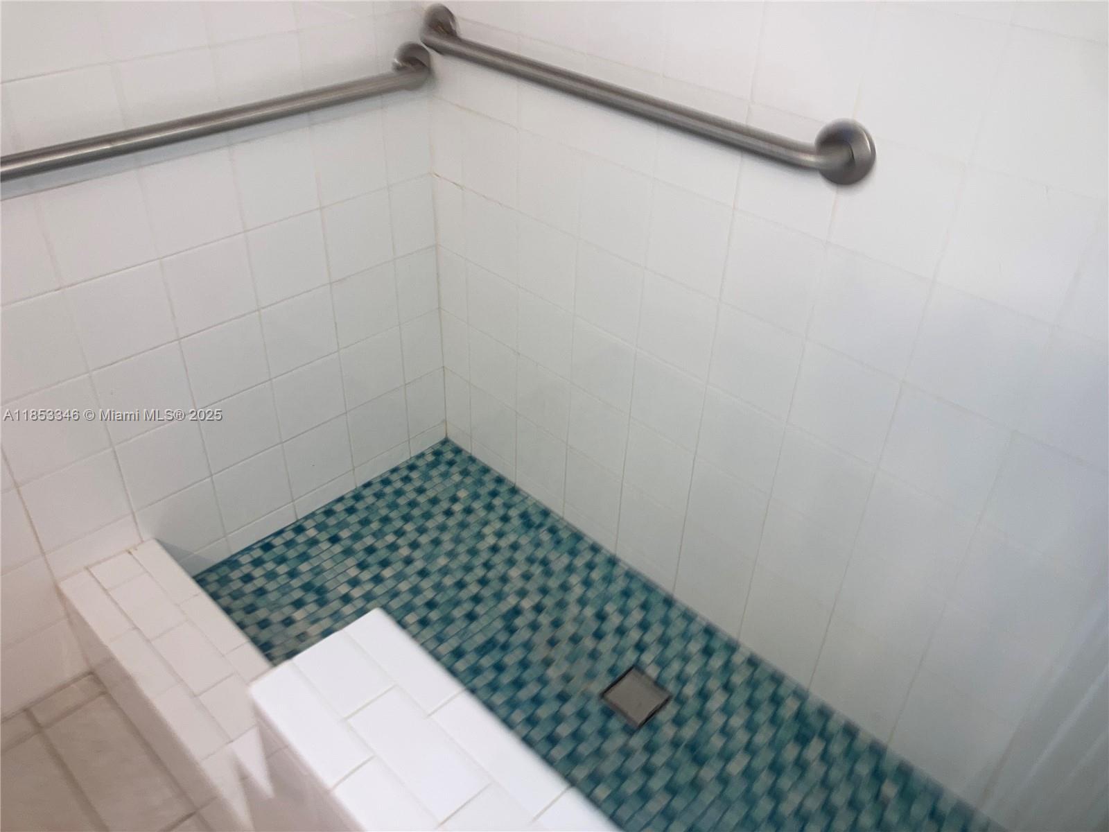 BAYSHORES - Residential