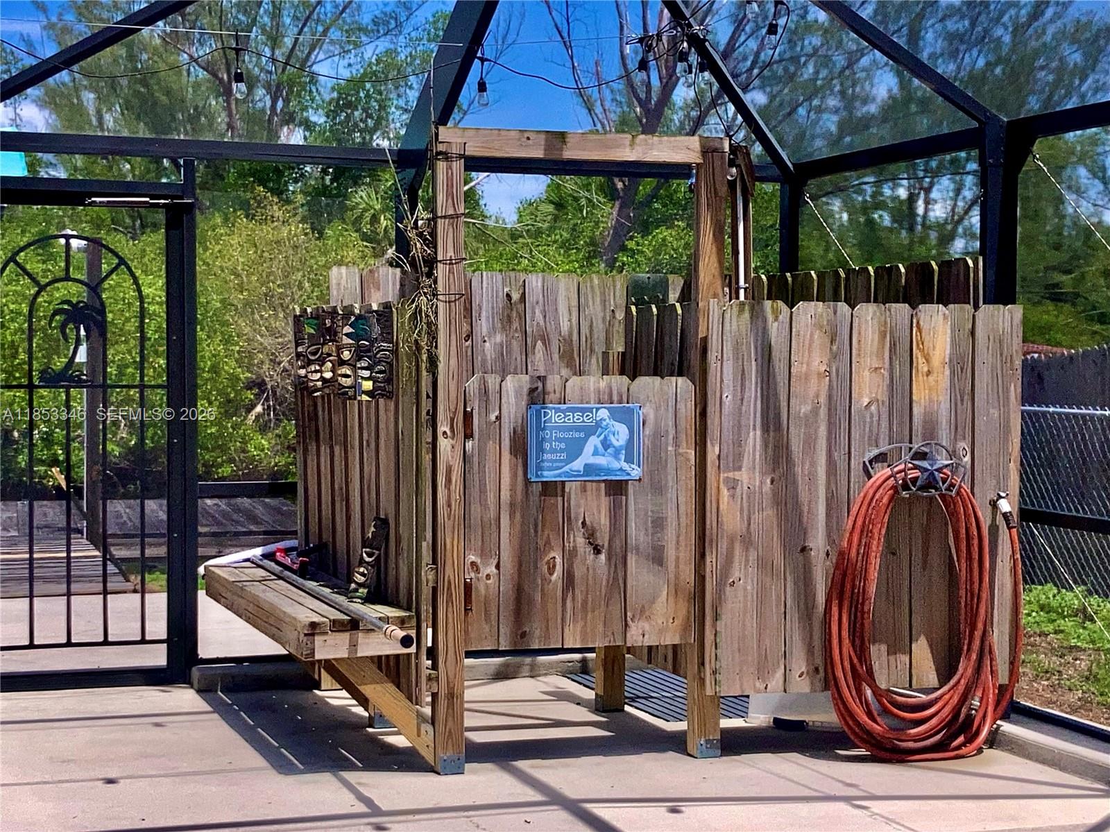 BAYSHORES - Residential