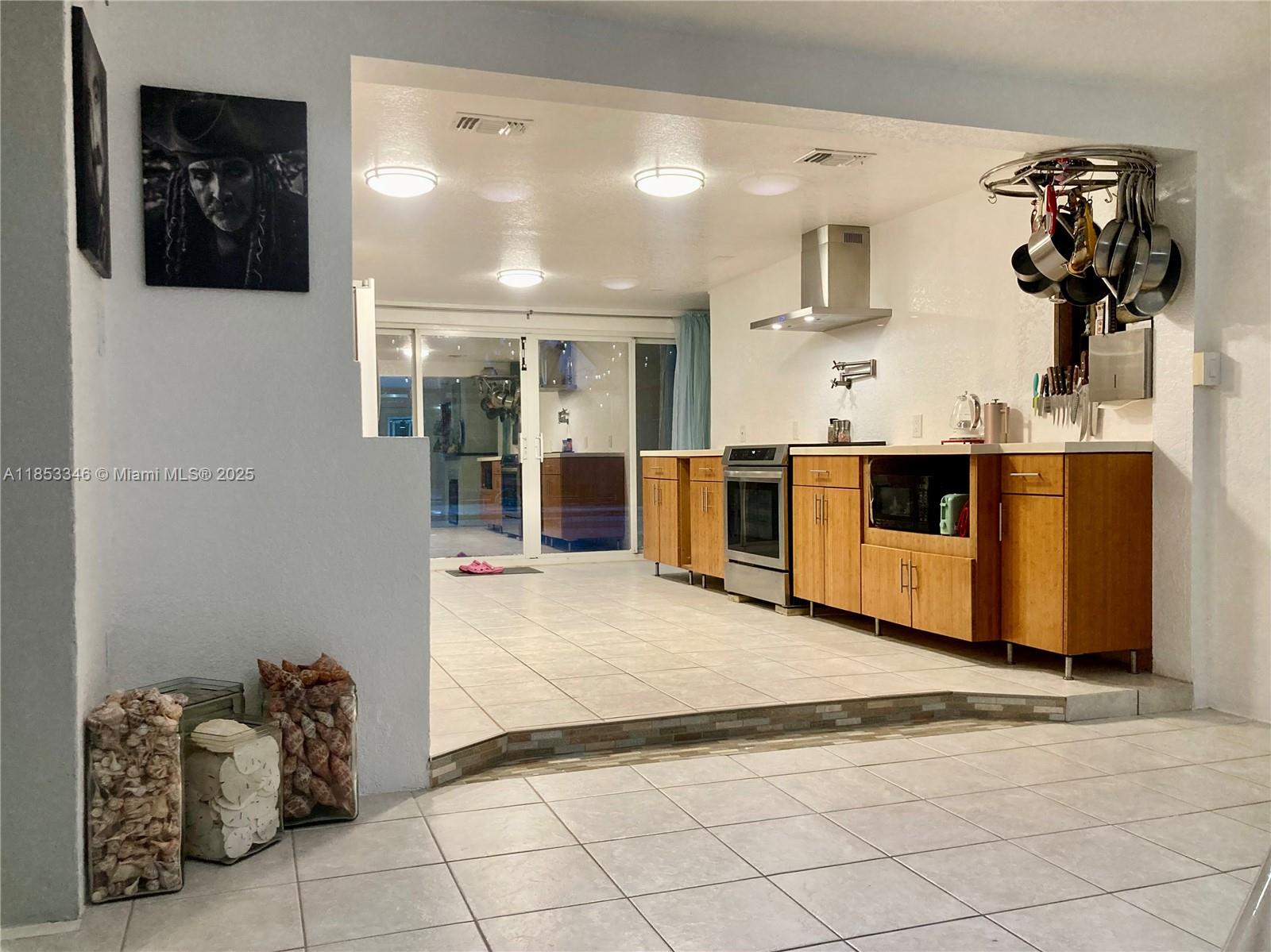 BAYSHORES - Residential