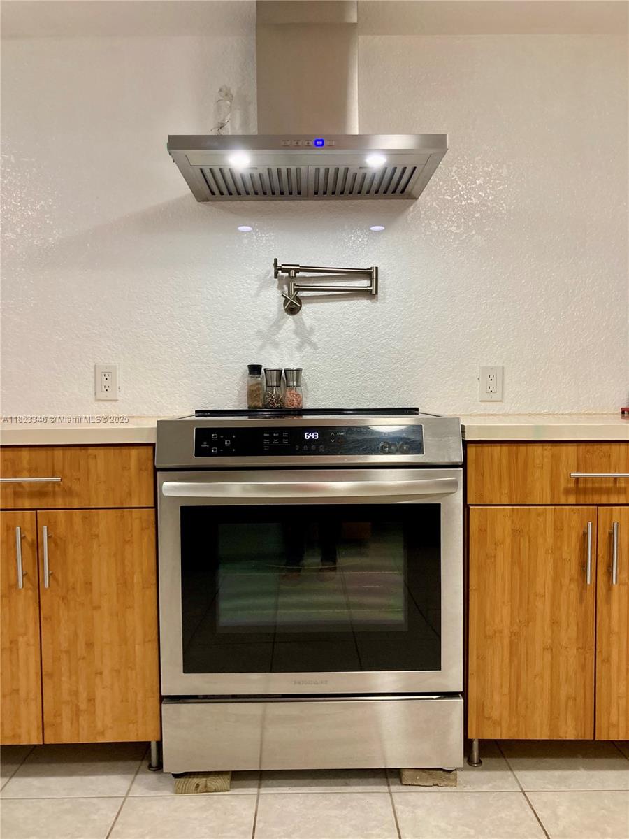 BAYSHORES - Residential