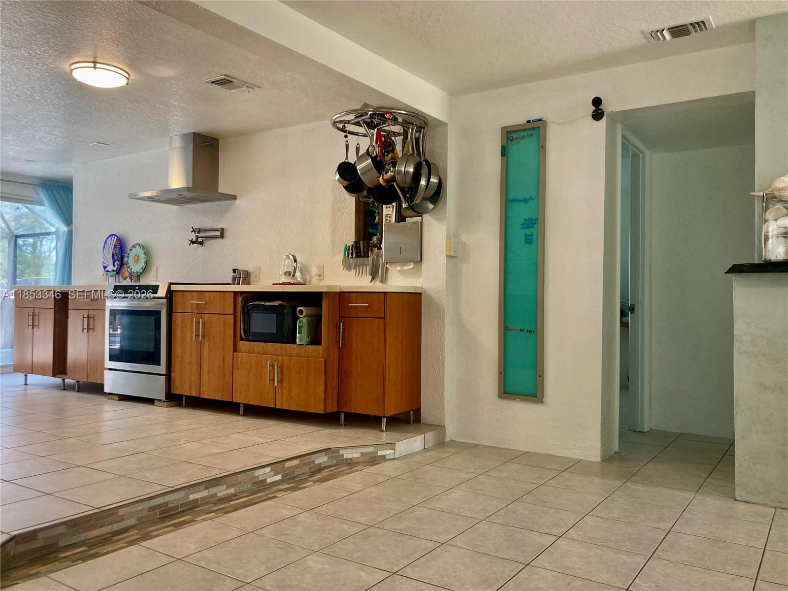 BAYSHORES - Residential