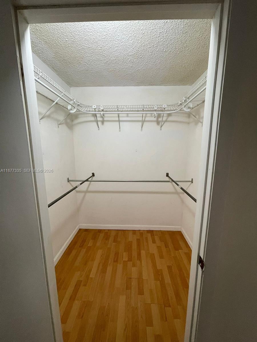 SUMMERBREEZE CONDO - Residential