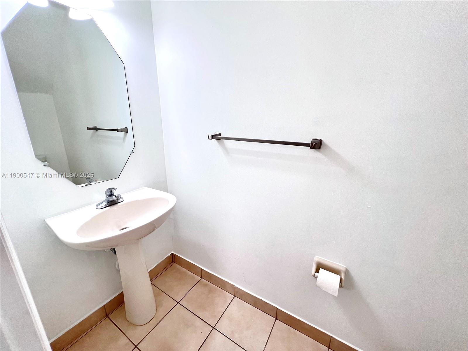 Melrose Point Condo - Residential Lease