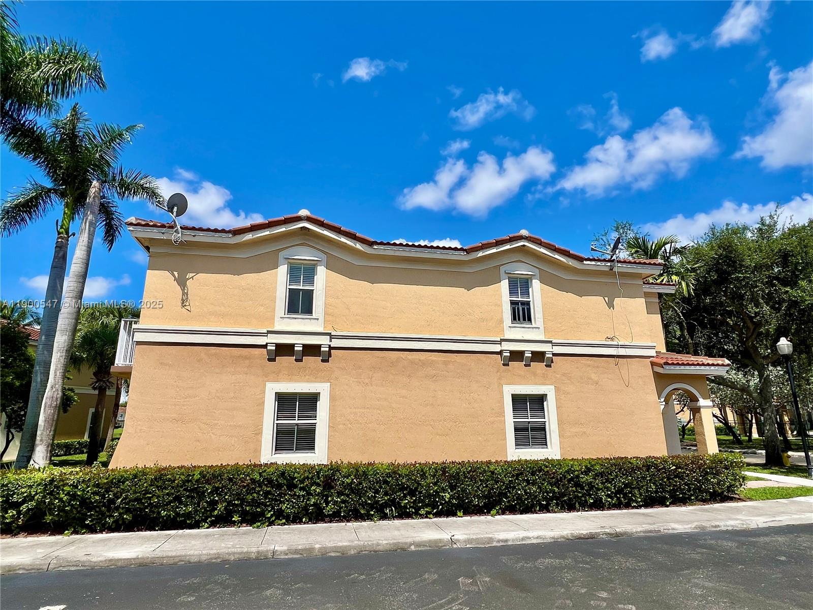 Melrose Point Condo - Residential Lease