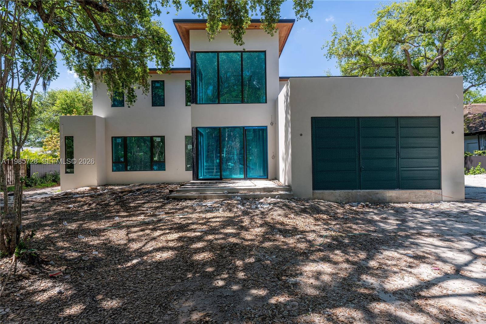 SKY LAKE - Residential
