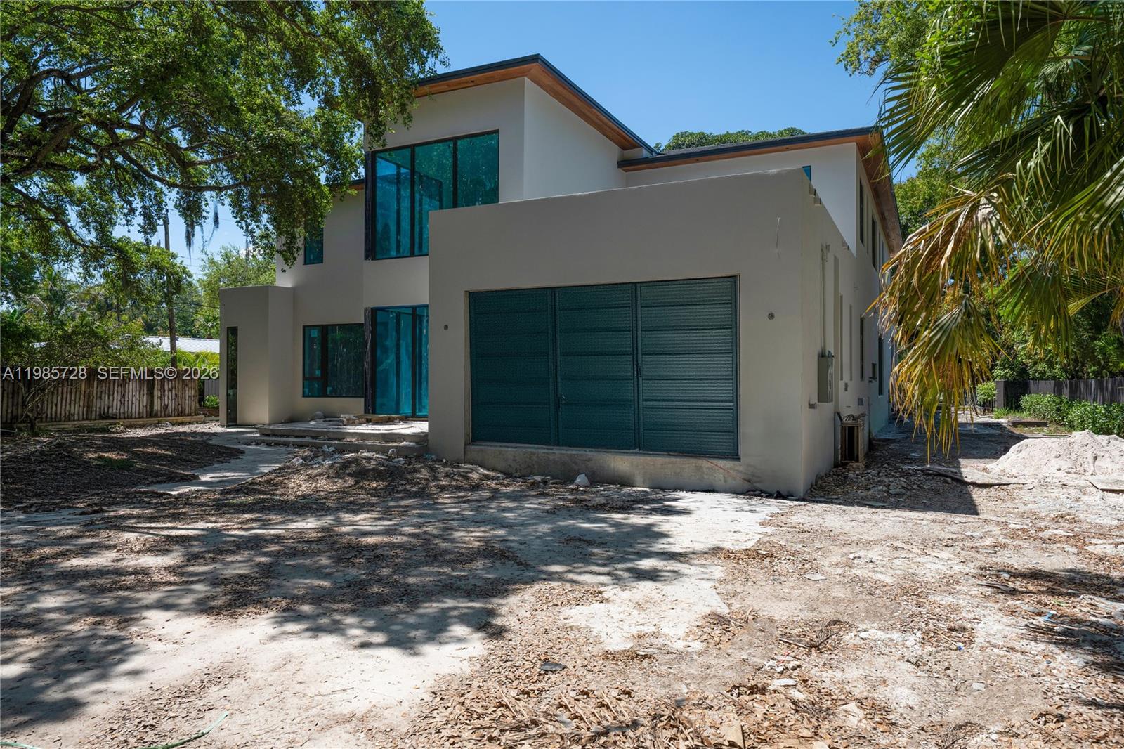 SKY LAKE - Residential