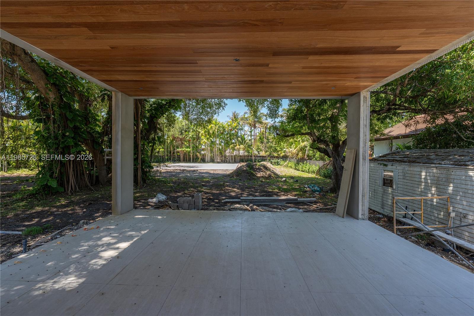 SKY LAKE - Residential