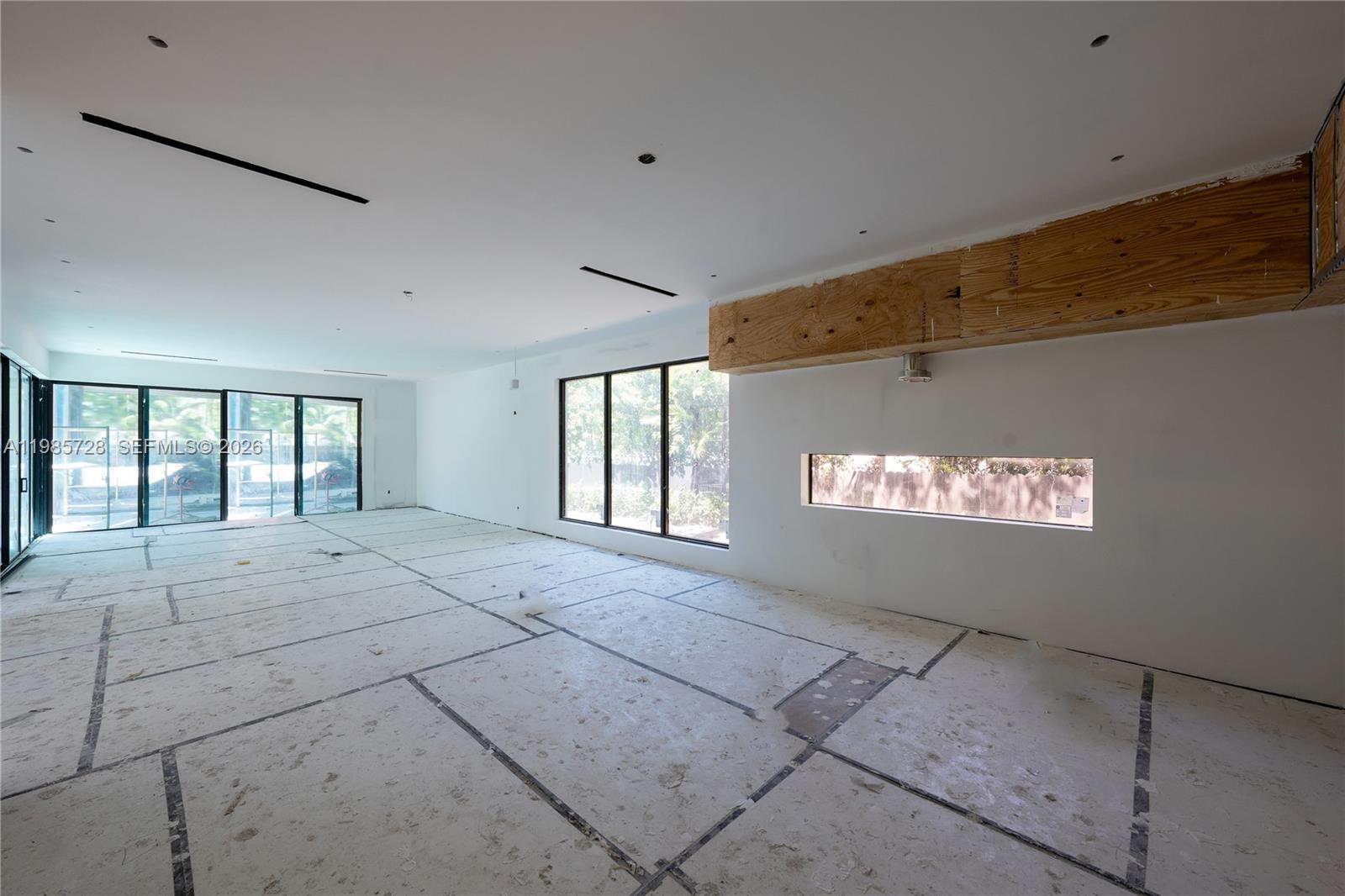 SKY LAKE - Residential