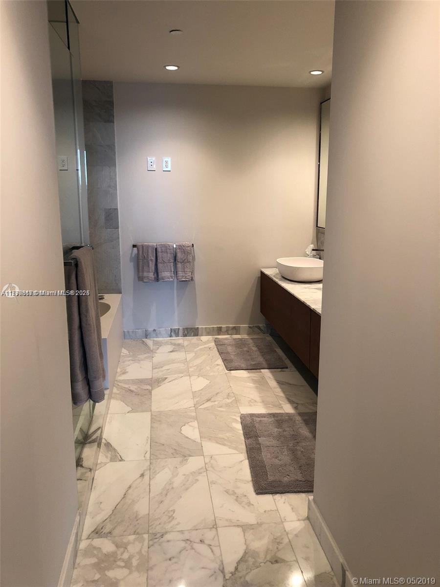 OCEANA BAL HARBOUR CONDO - Residential Lease