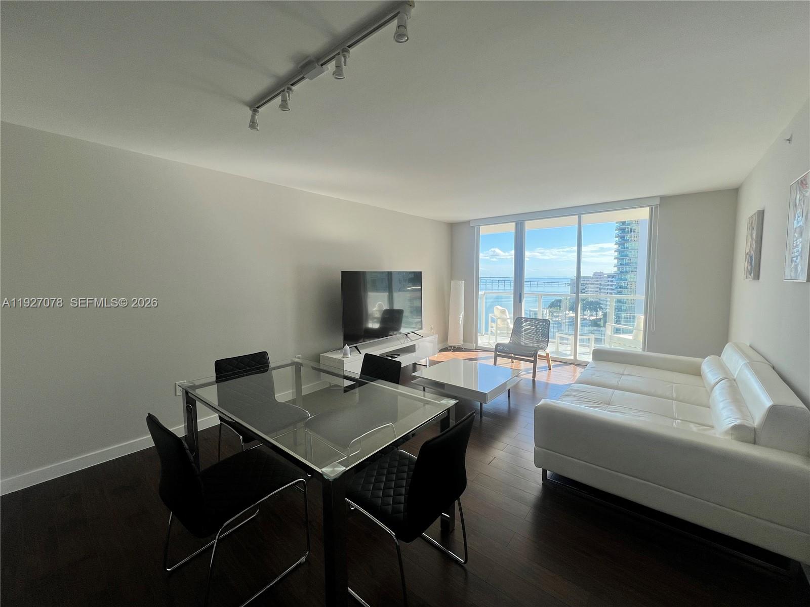 THE MARK ON BRICKELL COND - Residential Lease