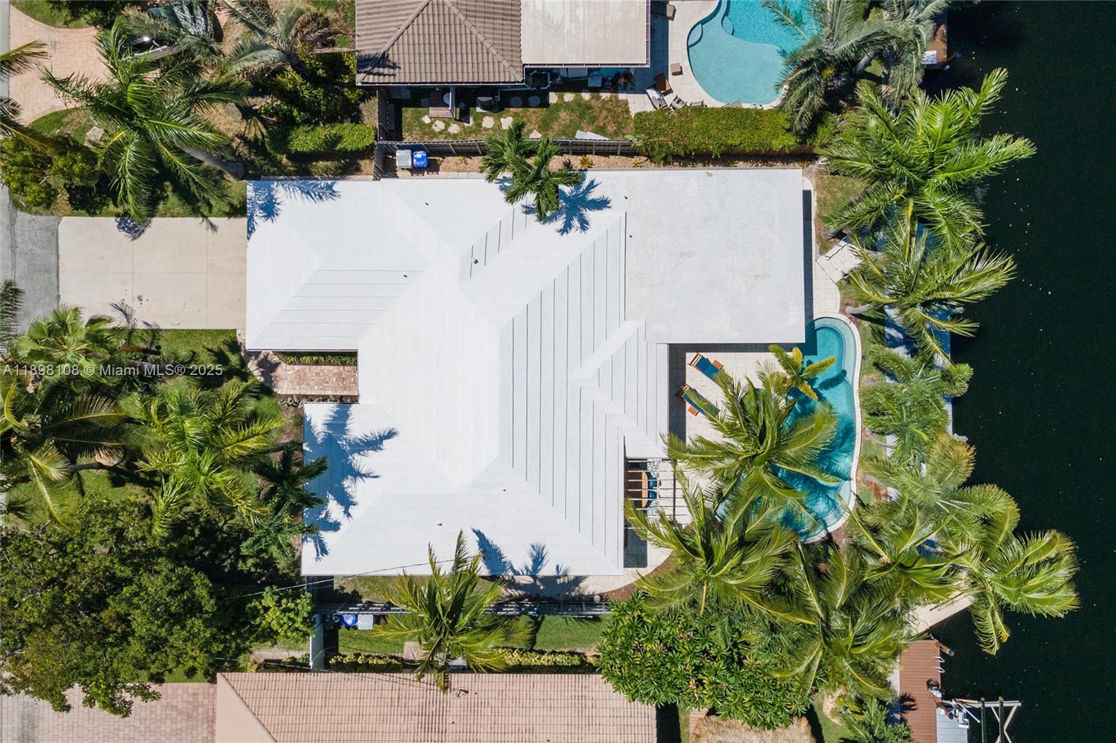 POMPANO SHORES SEC B - Residential Lease