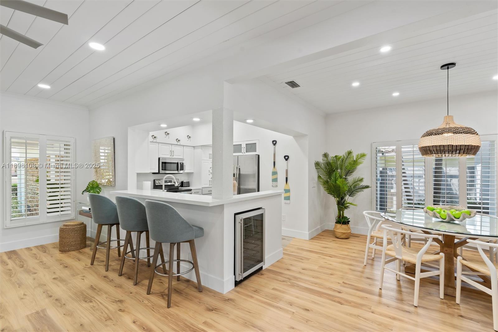 POMPANO SHORES SEC B - Residential Lease