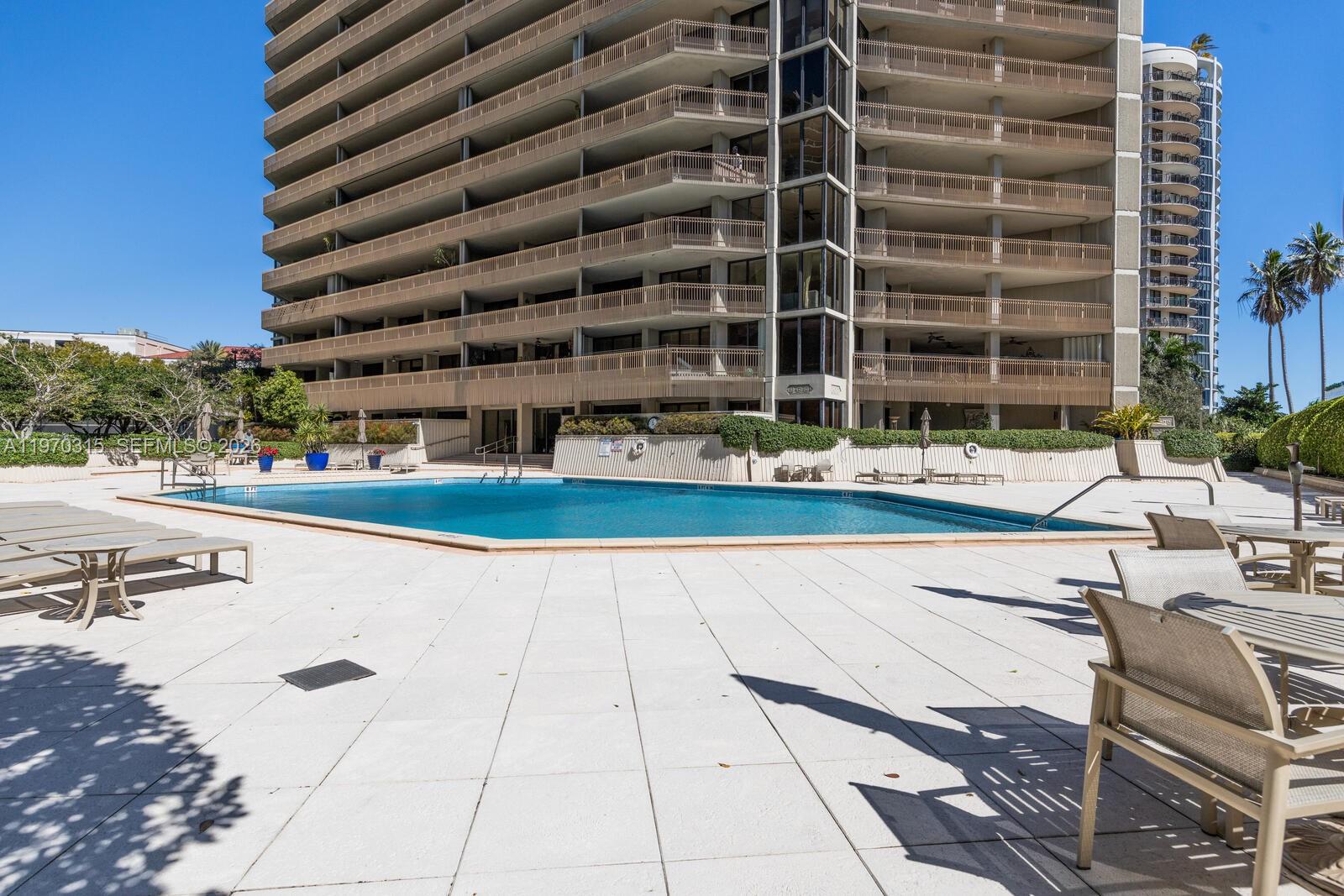 YACHT HARBOUR CONDO - Residential