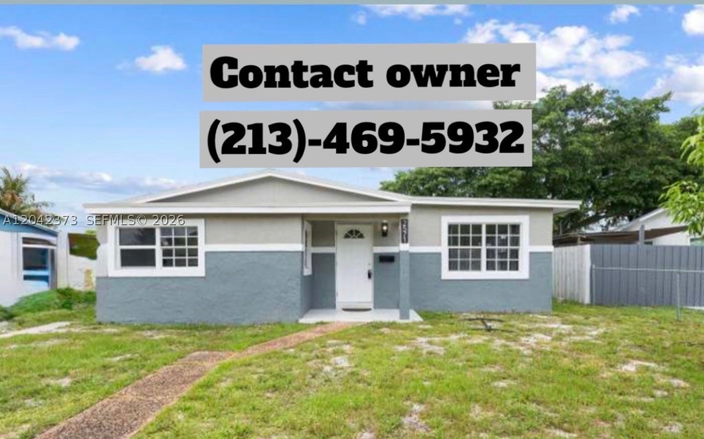 Photo of 221 SW Amesbury Ave, Port St Lucie, FL 34953 (MLS # A12042373)