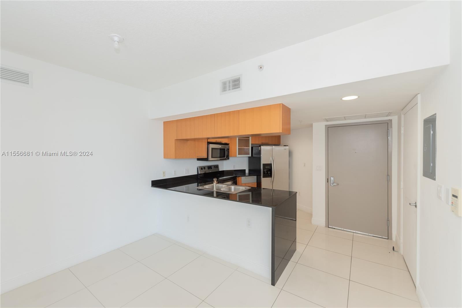 OPERA TOWER CONDO - Residential