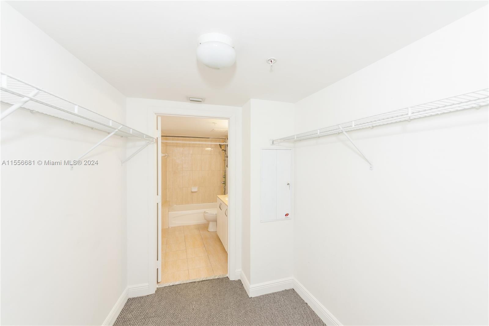 OPERA TOWER CONDO - Residential