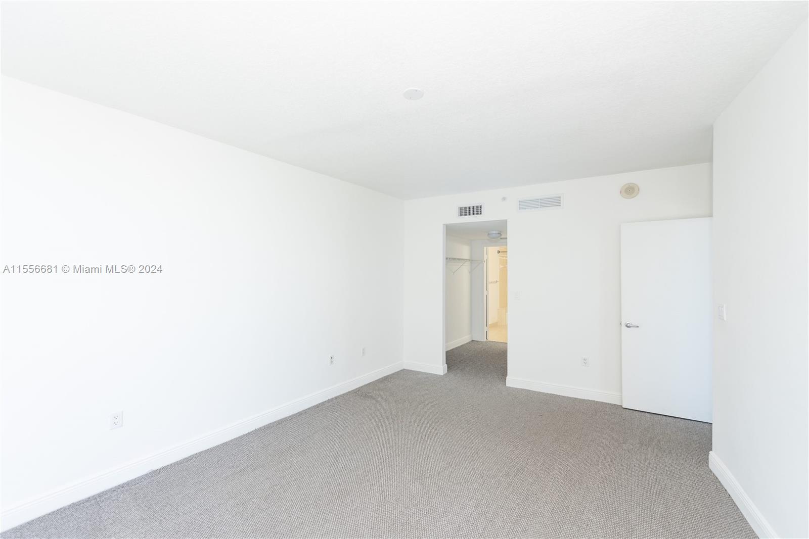 OPERA TOWER CONDO - Residential