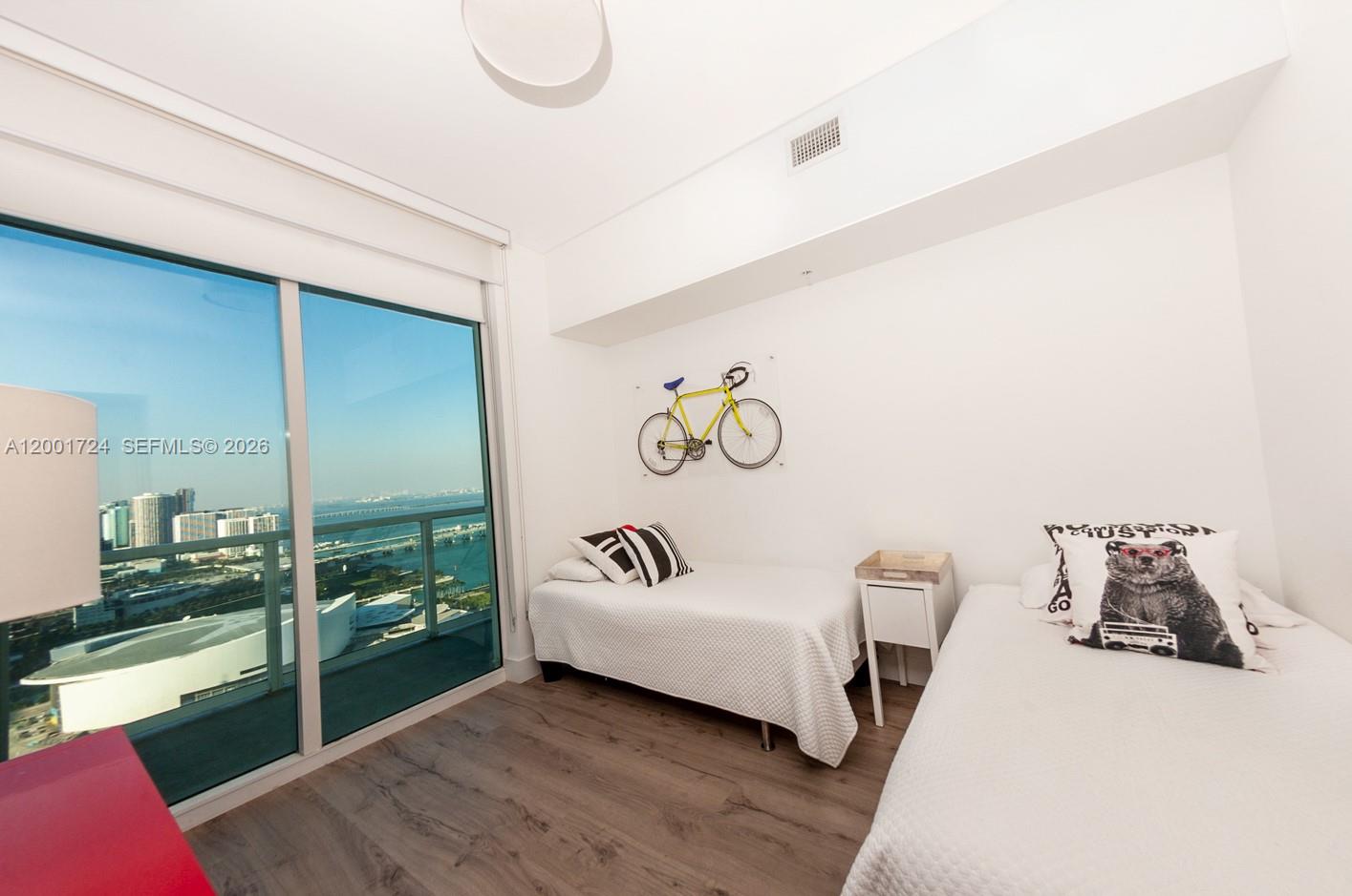 VIZCAYNE NORTH CONDO - Residential Lease