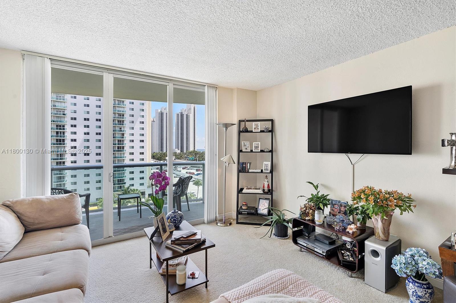 19390 Collins Ave 804