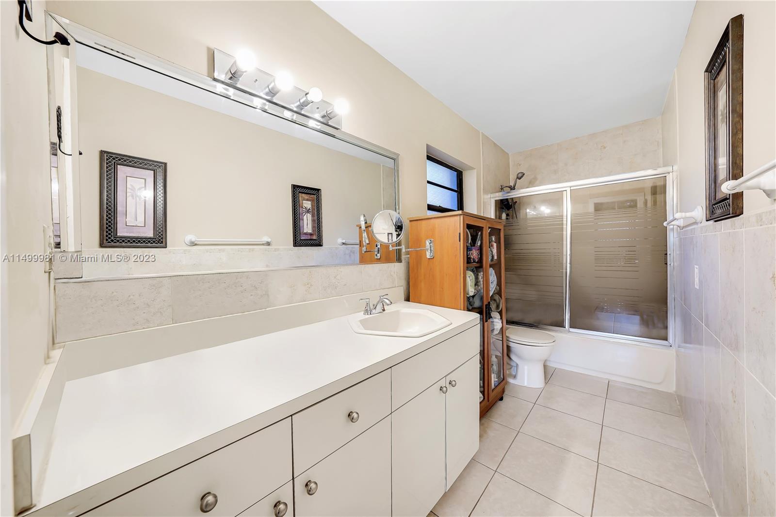 SILVER BLUFF GARDENS - Residential Income