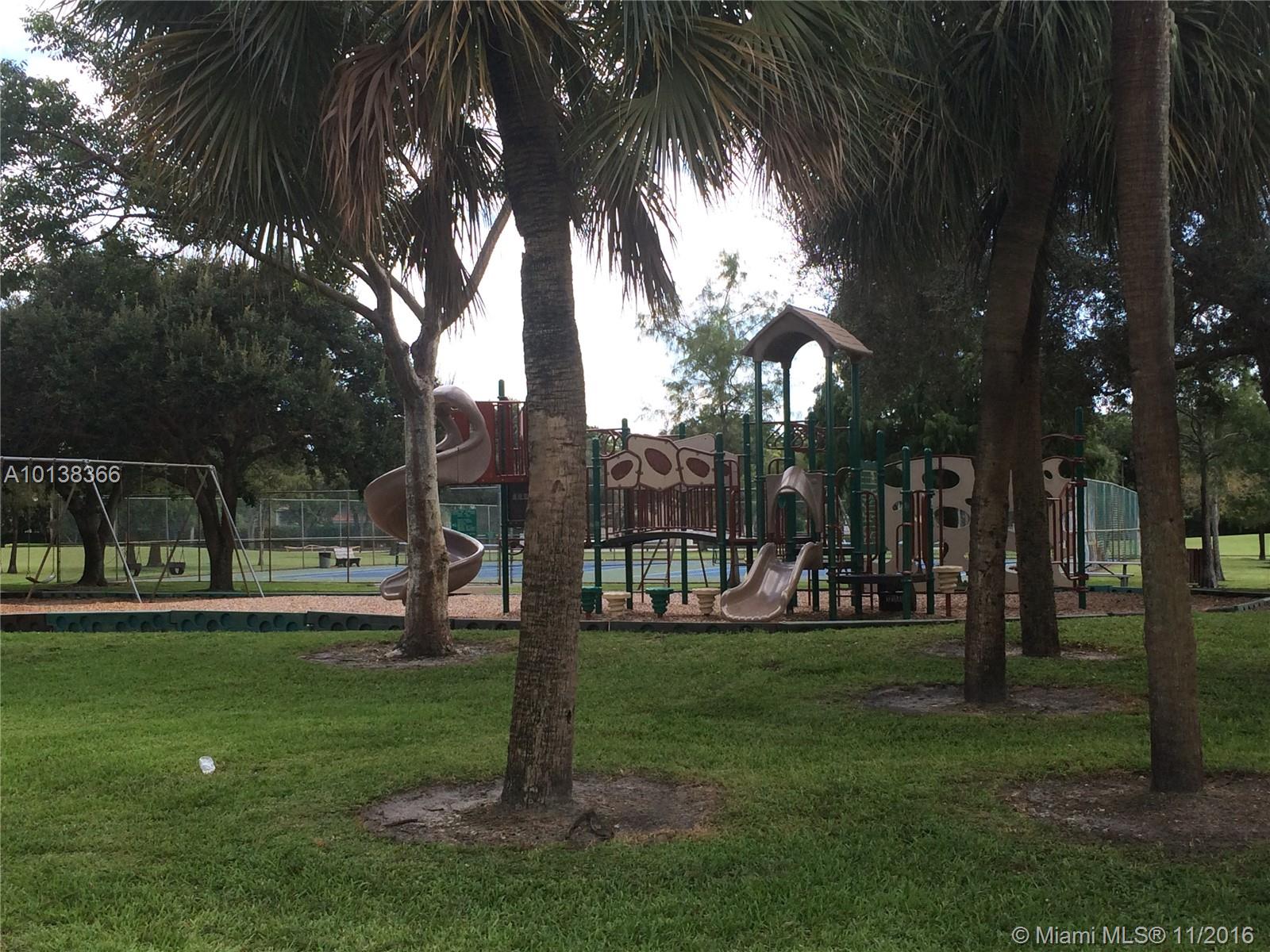 MINTO PLANTATION 1 135-35 - Residential