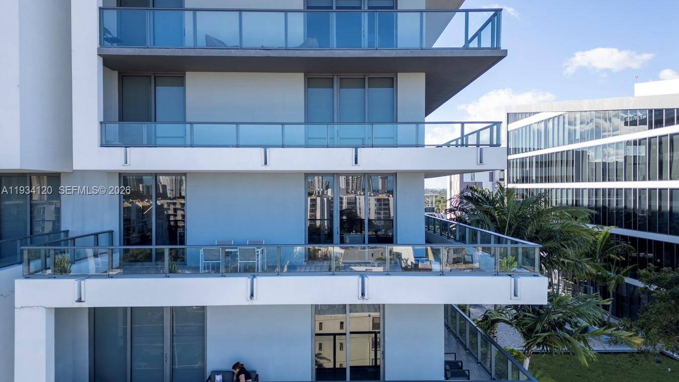 Aventura Park Square - Residential